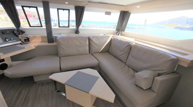 Fountaine Pajot Saona 47