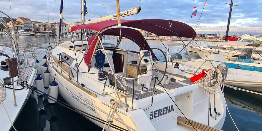 Beneteau Oceanis 37