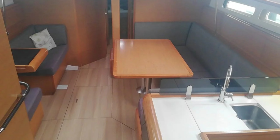 Sun Odyssey 439