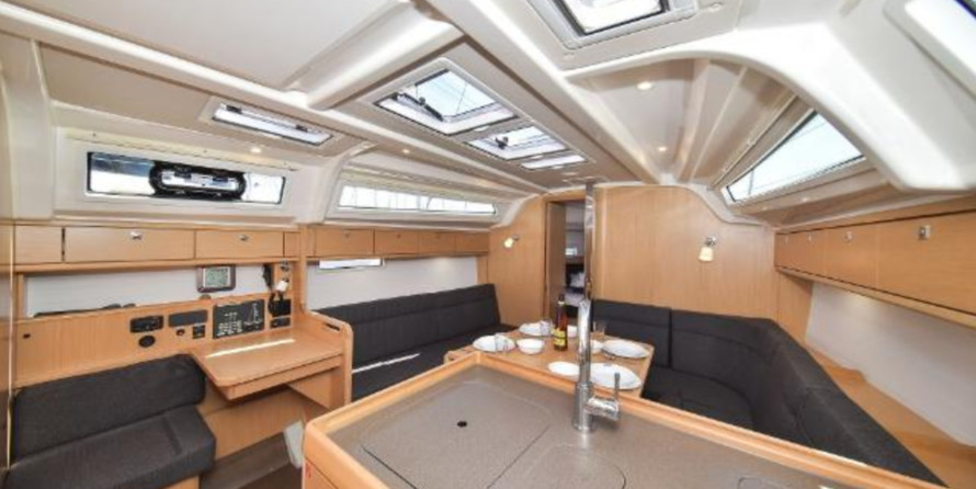 Bavaria 37 Cruiser