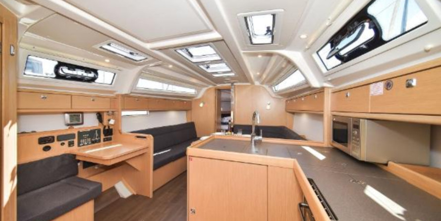 Bavaria 37 Cruiser