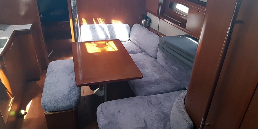 Beneteau Oceanis 40