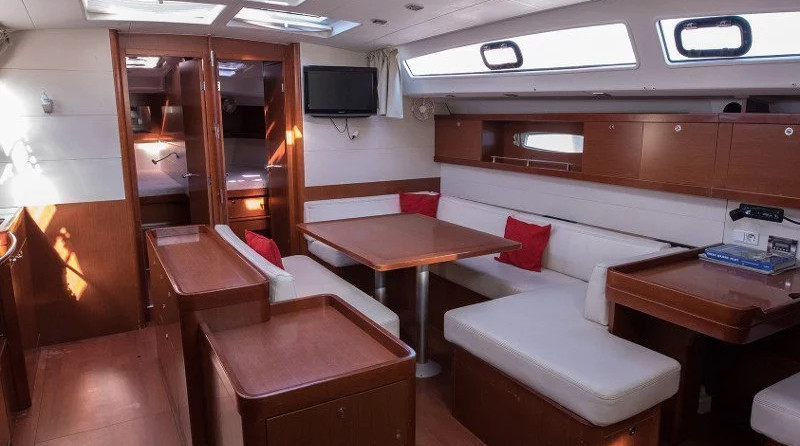 Beneteau Oceanis 50 Family