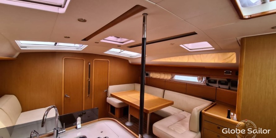Jeanneau 53