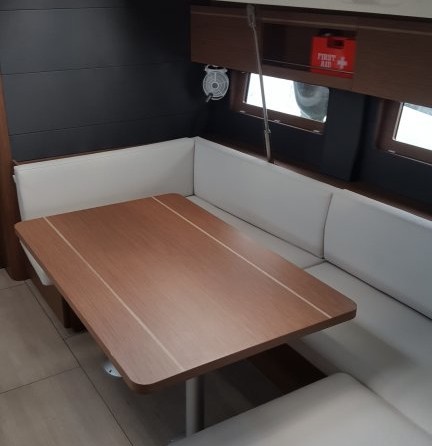 Beneteau Oceanis 51.1