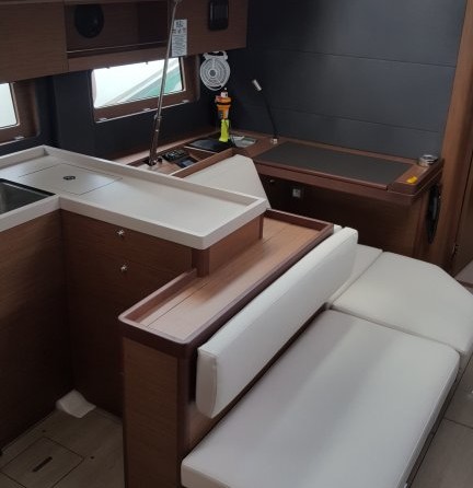 Beneteau Oceanis 51.1