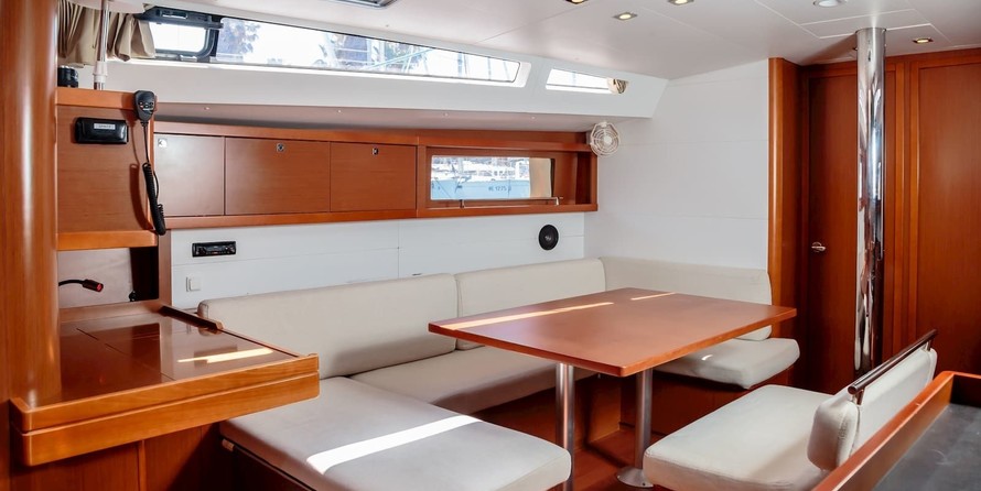 Beneteau Oceanis 48