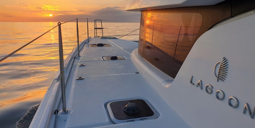 Lagoon 42