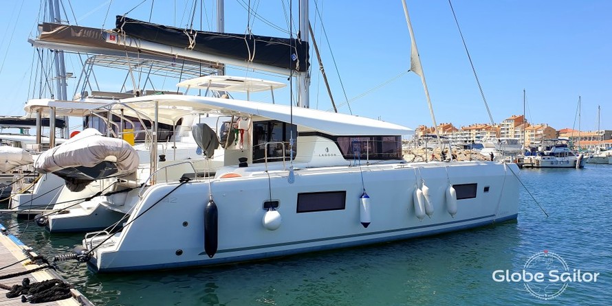Lagoon 42