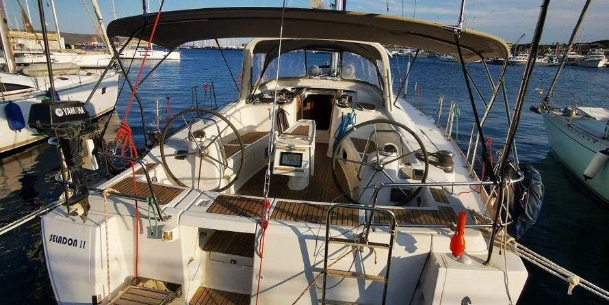 Oceanis 50 - 5 + 1 cab.