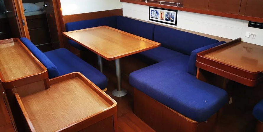 Oceanis 50 - 5 + 1 cab.