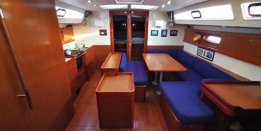 Oceanis 50 - 5 + 1 cab.