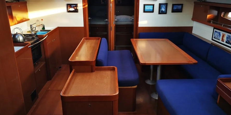 Oceanis 50 - 5 + 1 cab.