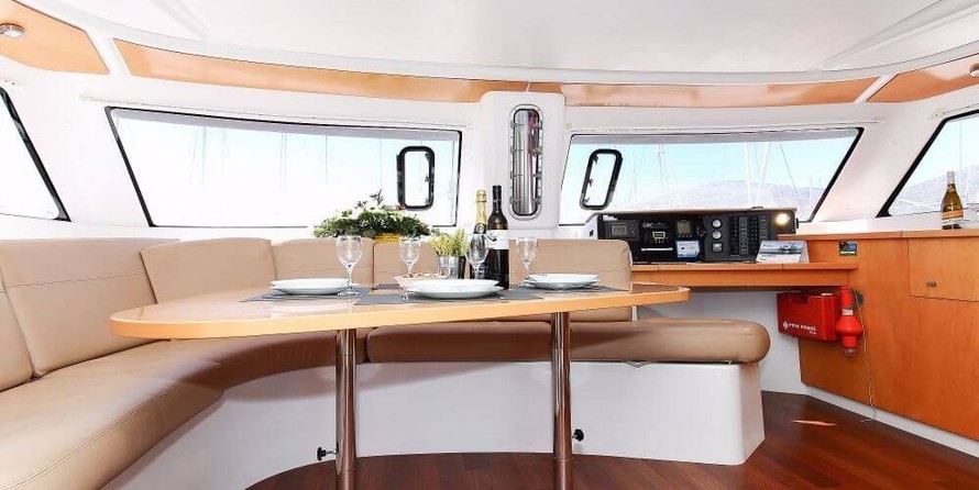 Fountaine Pajot Orana 44