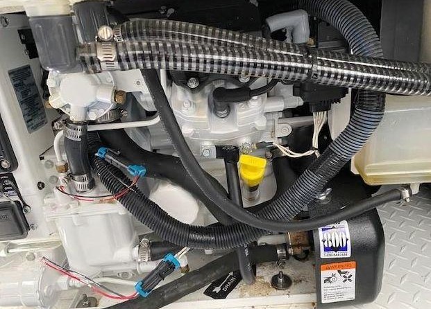 Formula 310 Sun Sport