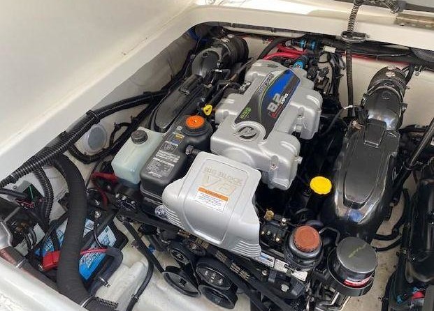 Formula 310 Sun Sport