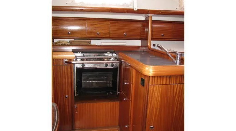 Bavaria 36