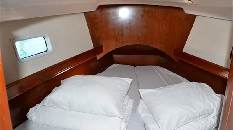 Oceanis 423 (4Cab)