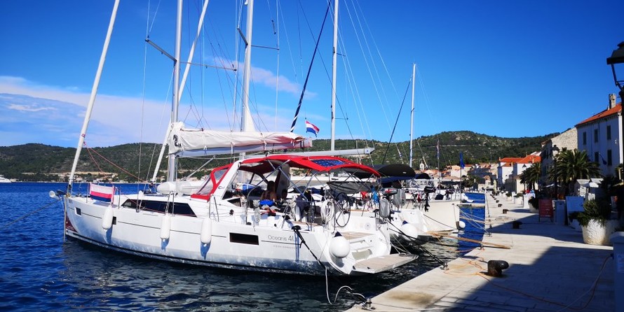 Beneteau Oceanis 41.1
