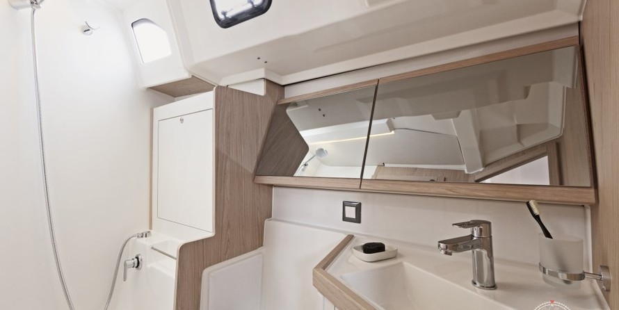 Beneteau Oceanis 46.1