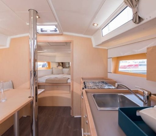 Beneteau Oceanis 38.1