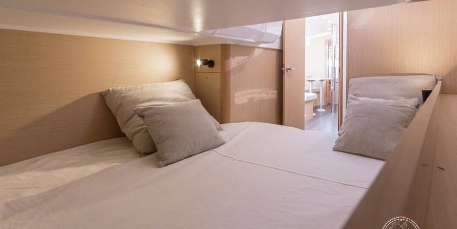 Beneteau Oceanis 38.1