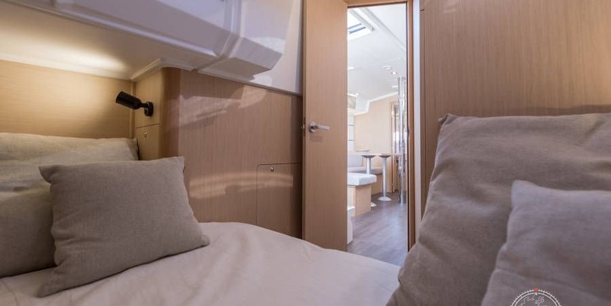 Beneteau Oceanis 38.1