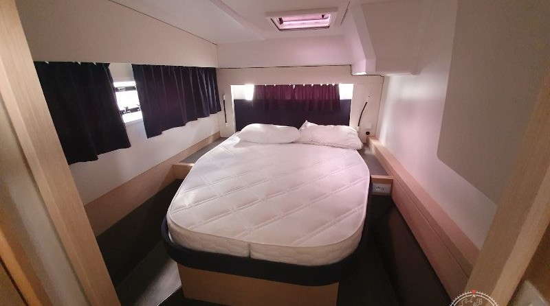 Fountaine Pajot Astréa 42