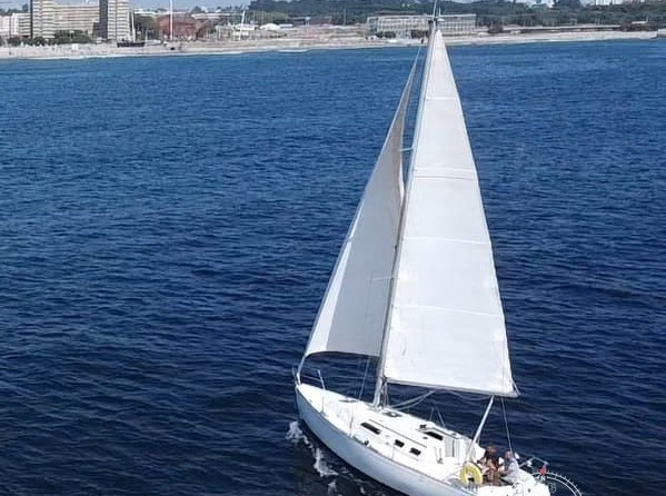 Dufour 32
