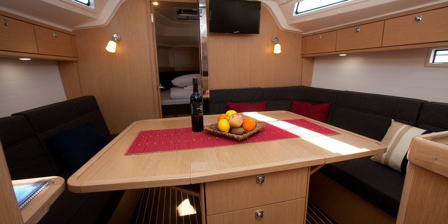 Bavaria 37 Cruiser