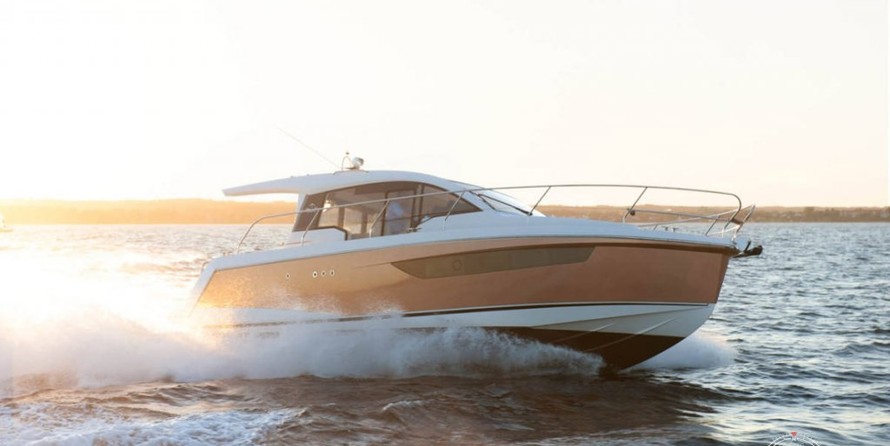 Sealine C330