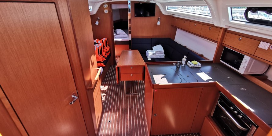 Bavaria 37 Cruiser