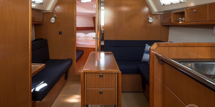 Bavaria Cruiser 36