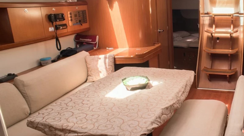 Oceanis 43