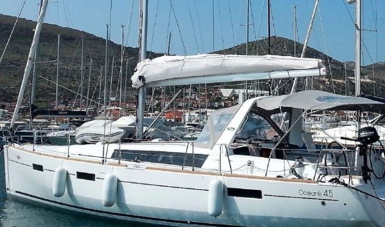 Beneteau Oceanis 45