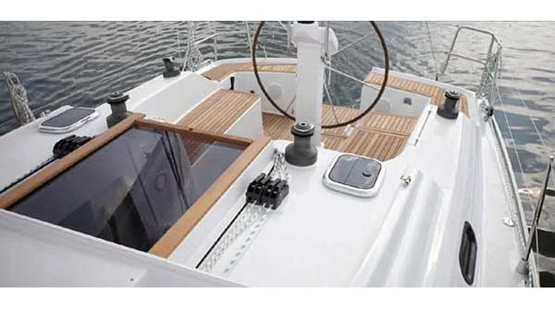Hanse 325
