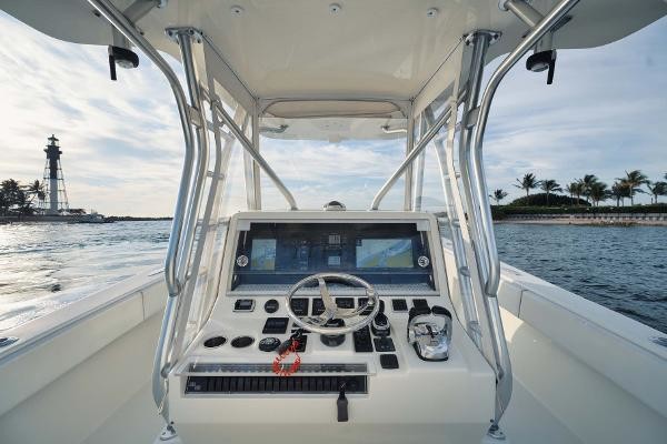 SeaVee Center Console 390Z