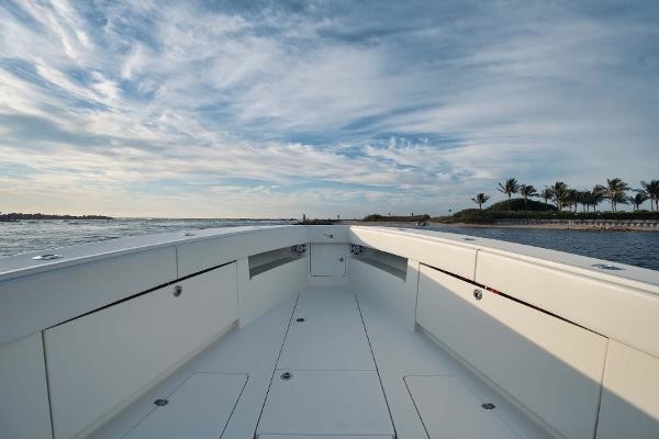 SeaVee Center Console 390Z