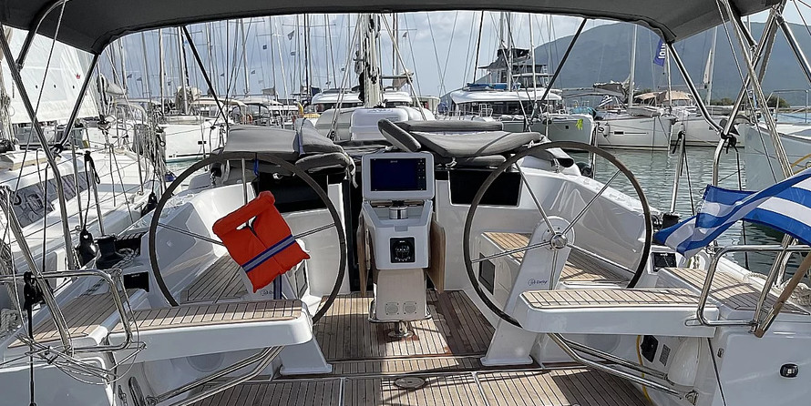 Hanse 388
