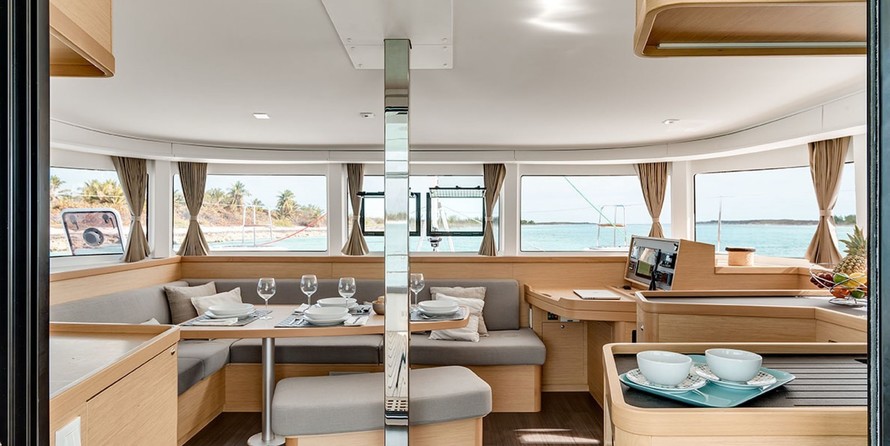 Lagoon 42