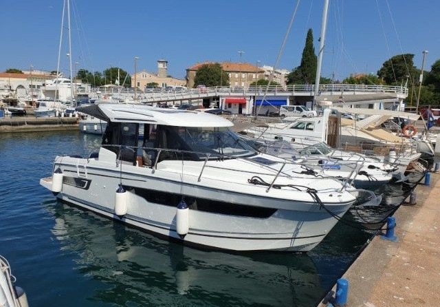 Jeanneau Merry Fisher 895