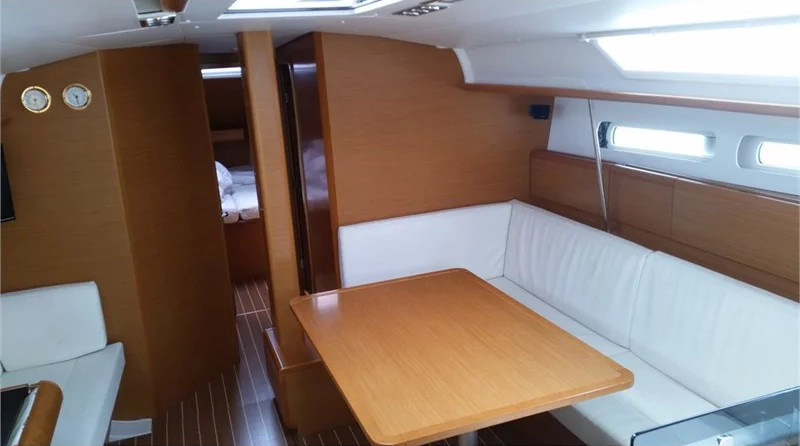 Sun Odyssey 439 (4Cab)
