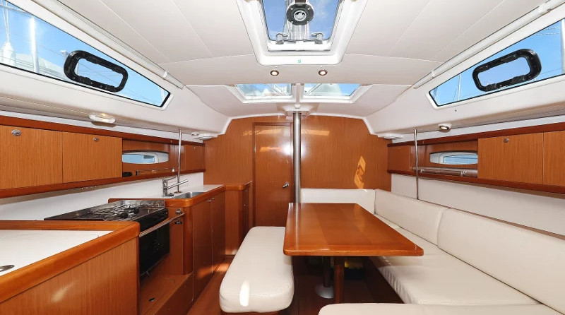 OCEANIS 40 (3 CAB)