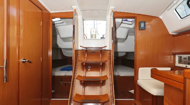 OCEANIS 40 (3 CAB)