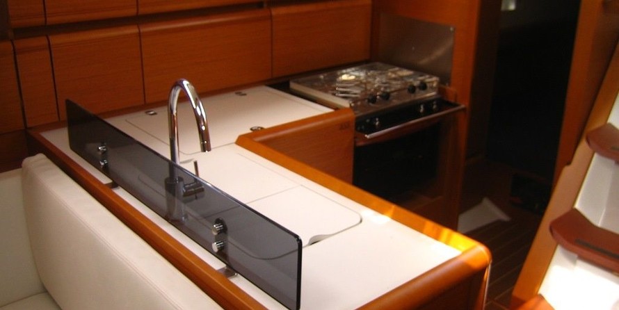 Jeanneau Sun Odyssey 379