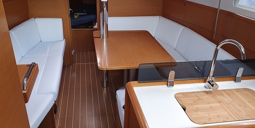 Jeanneau Sun Odyssey 379