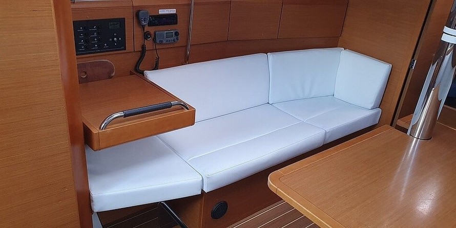Jeanneau Sun Odyssey 379