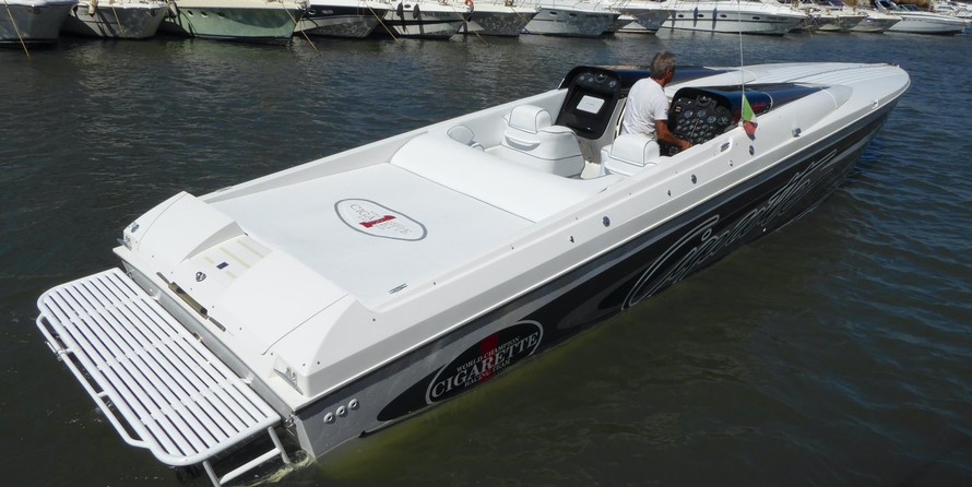 Cigarette 42 Revolution