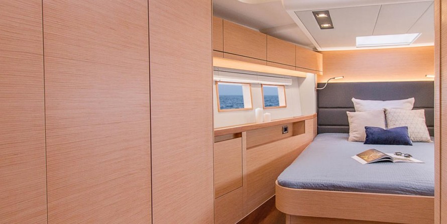 Hanse 548