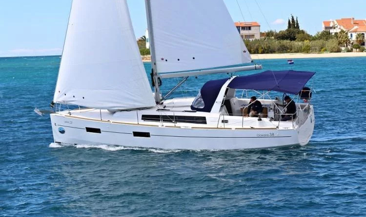 Beneteau Oceanis 38.1